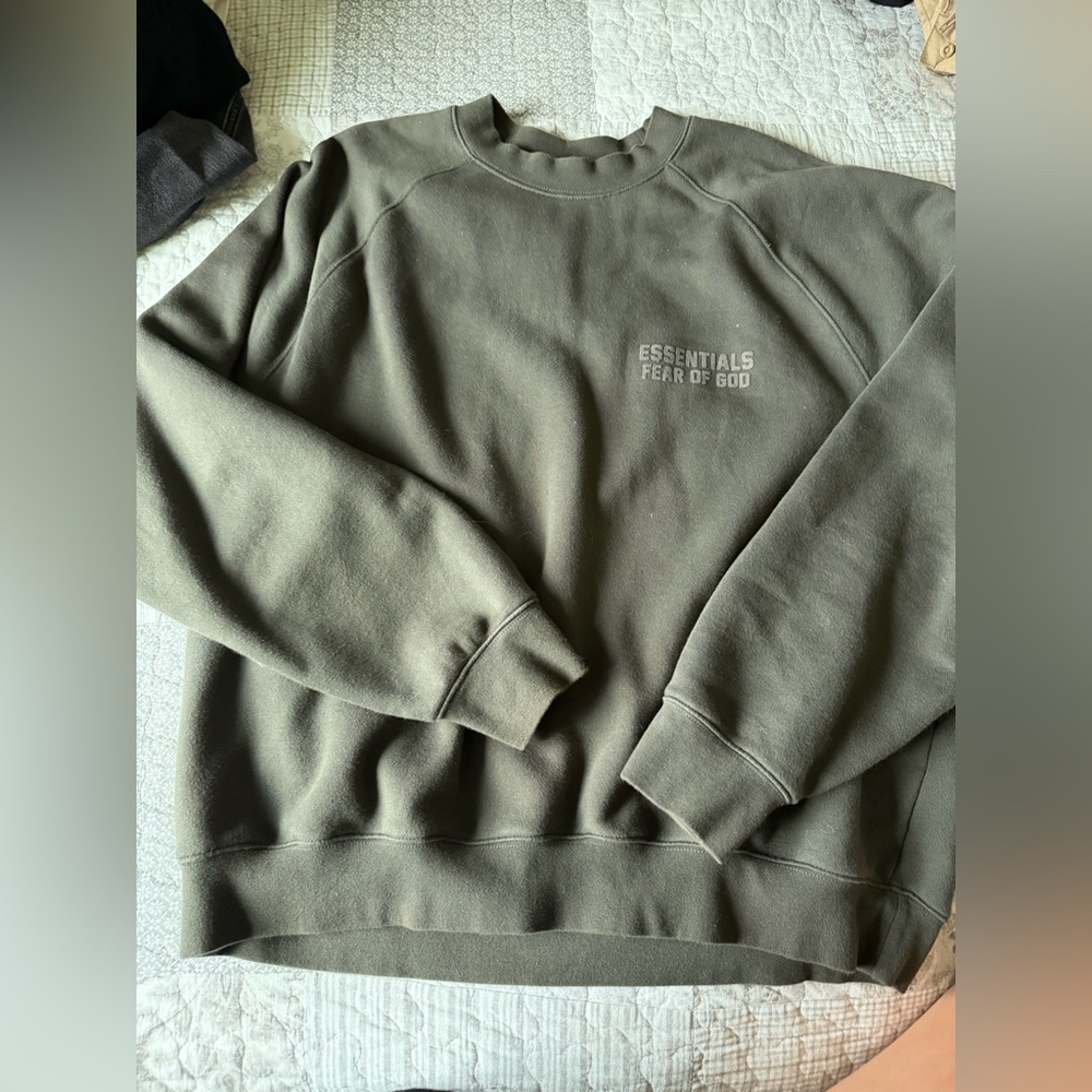 Fear of god essentials crew neck sweater